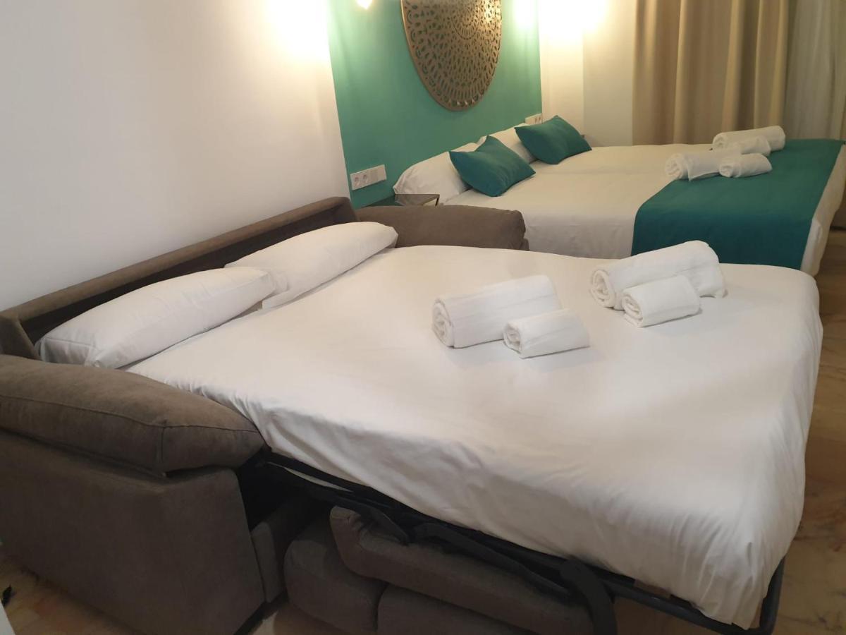 Hotel Y Apartamentos Dona Lola Seville Ngoại thất bức ảnh