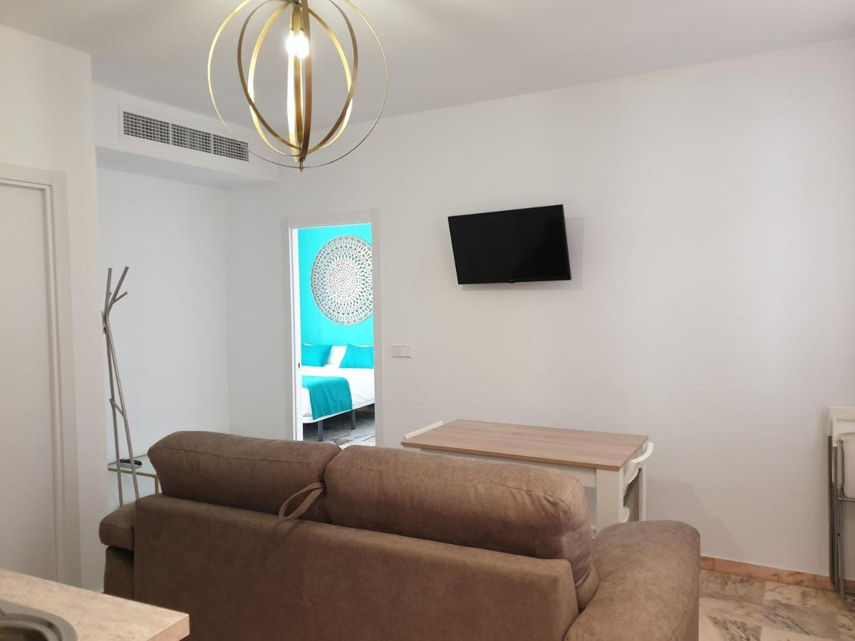Hotel Y Apartamentos Dona Lola Seville Ngoại thất bức ảnh