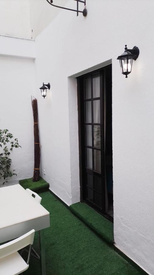 Hotel Y Apartamentos Dona Lola Seville Ngoại thất bức ảnh