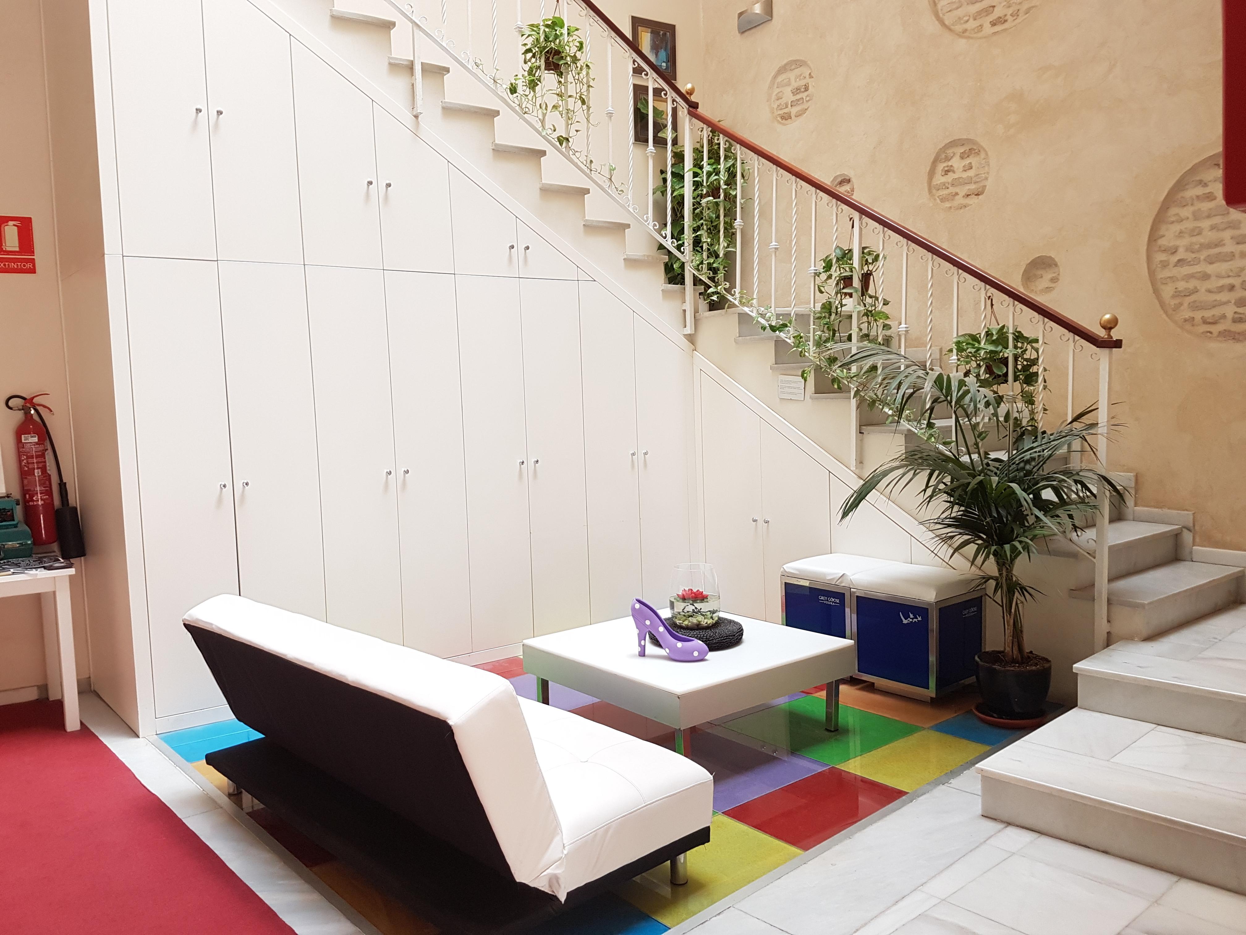 Hotel Y Apartamentos Dona Lola Seville Ngoại thất bức ảnh
