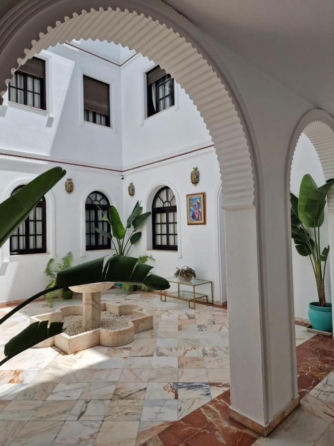 Hotel Y Apartamentos Dona Lola Seville Ngoại thất bức ảnh