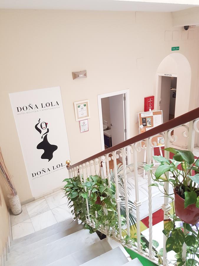 Hotel Y Apartamentos Dona Lola Seville Ngoại thất bức ảnh